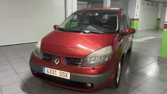 Rojo Usado 2005 Renault Grand Scénic II Dynamique Monovolumen | 3900 € (Precio justo)