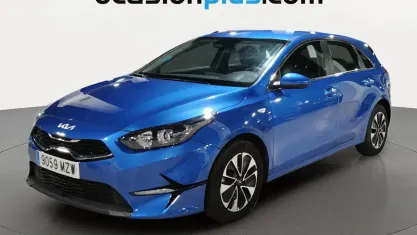 Usado Kia Ceed 101 CV (74 kW) 2025 Azul Utilitario