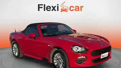 Usado Fiat 124 Spider 140 CV (102 kW) 2018 Rojo Descapotable
