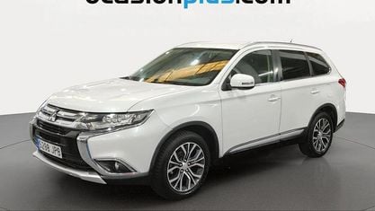 Używany Mitsubishi Outlander Motion 150 KM (110 kW) 2016 Biały SUV