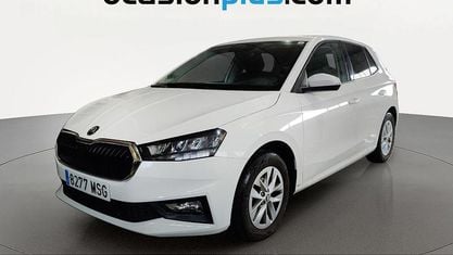 Używany Skoda Fabia Selection 95 KM (69 kW) 2024 Biały Hatchback