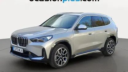 Käytetty BMW X1 163 HP (119 kW) 2023 Harmaa Katumaasturi