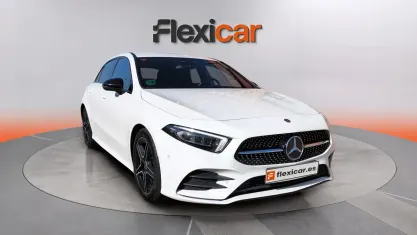Usado Mercedes A180 136 CV (100 kW) 2021 Blanco Berlina
