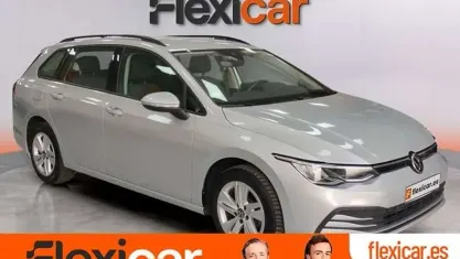 Usado VW Golf VIII Life 150 CV (110 kW) 2022 Gris Familiar