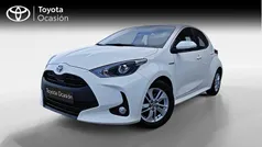 Blanco Usado 2021 Toyota Yaris Hybrid Active Berlina | 16.900 € (Precio justo)