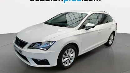 Usado Seat Leon Style 115 CV (84 kW) 2018 Blanco Monovolumen