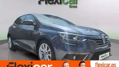 Usado Renault Mégane Intens 140 CV (102 kW) 2020 Gris Utilitario
