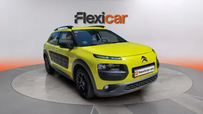 Begagnad Citroën C4 PureTech 82 HK (60 kW) 2017 Gul Sedan