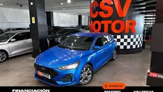 Azul Usado 2023 Ford Focus ST-Line Berlina | 16.950 € (Buen precio)