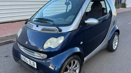 Usado Smart ForTwo Coupé 41 CV (30 kW) 2005 Azul Coupe