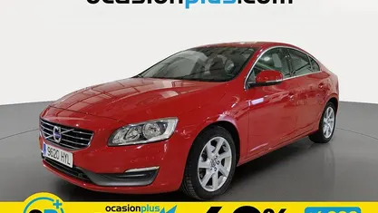 Usado Volvo S60 Momentum 136 CV (100 kW) 2014 Rojo Berlina