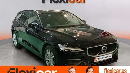 Usado Volvo V60 Kinetic 120 CV (88 kW) 2019 Negro Familiar