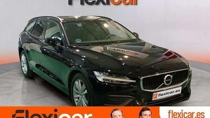 Begagnad Volvo V60 Kinetic 150 HK (110 kW) 2019 Svart Kombi