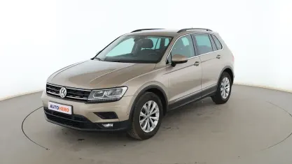 Usado VW Tiguan Advance 150 CV (110 kW) 2019 Dorado SUV