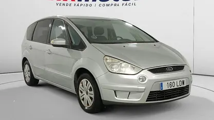 Usado Ford S-MAX Trend 140 CV (102 kW) 2009 Monovolumen