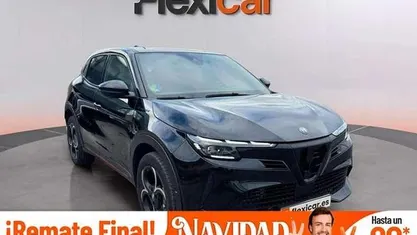 Negro Usado 2025 Alfa Romeo Junior Edizione Speciale SUV | 23.990 € (Buen precio)