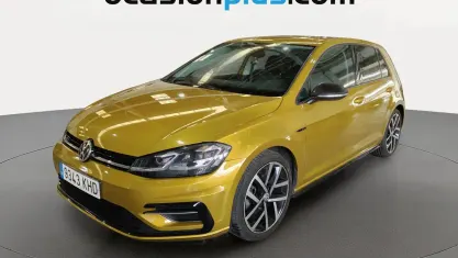 Usado VW Golf VII Sport 150 CV (110 kW) 2018 Dorado Utilitario