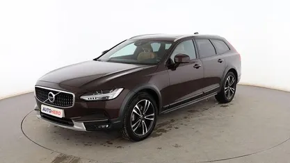 Begagnad Volvo V90 CC Pro 190 HK (139 kW) 2018 Kombi