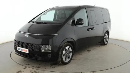 Negro Usado 2023 Hyundai Staria Style Monovolumen | 38.699 € (Precio justo)
