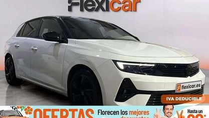 Usado Opel Astra 131 CV (96 kW) 2023 Blanco Familiar