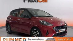 Granate Usado 2022 Hyundai i10 Utilitario | 15.790 € (Precio justo)