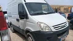 Blanco Usado 2007 Iveco Daily Van | 6200 €