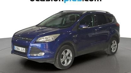 Usado Ford Kuga Trend 150 CV (110 kW) 2015 Azul SUV