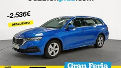 Azul Usado 2021 Skoda Octavia Ambition Familiar | 21.300 € (Buen precio)