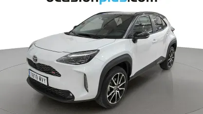 Usado Toyota Yaris Sport 130 CV (95 kW) 2024 Gris Utilitario