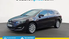 Marrón Usado 2015 Opel Astra Excellence Familiar | 9590 € (Precio justo)