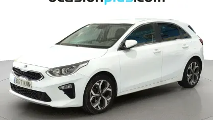Usado Kia Ceed 120 CV (88 kW) 2018 Blanco Utilitario