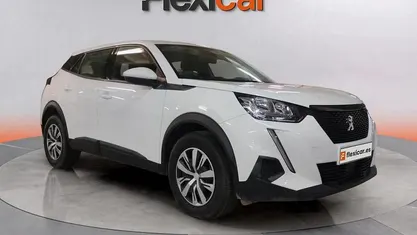 Usado Peugeot 2008 Active 110 CV (80 kW) 2021 SUV