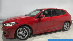 Rojo Usado 2024 BMW 118 Comfort Edition Utilitario | 31.750 € (Precio justo)