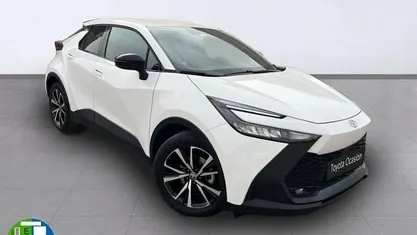 Käytetty Toyota C-HR Advance 140 HP (102 kW) 2025 Valkoinen Katumaasturi