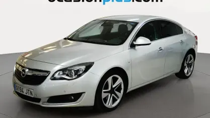 Usado Opel Insignia Excellence 140 CV (102 kW) 2016 Gris plata Berlina