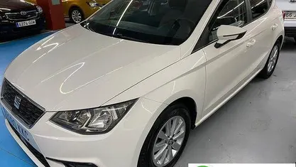 Blanco Usado 2018 Seat Ibiza Style Utilitario | 11.900 € (Precio justo)