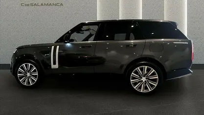 Usado Land Rover Range Rover 550 CV (404 kW) 2025 Gris SUV