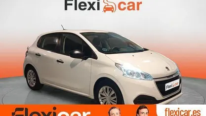 Usado Peugeot 208 Access 75 CV (55 kW) 2016 Blanco Utilitario