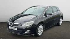 Usado 2010 Opel Astra Cosmo Berlina | 7990 € (Precio justo)