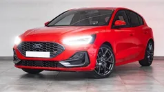 Rojo Nuevo 2024 Ford Focus ST Berlina | 35.900 € (Caro)