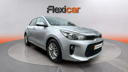 Usado Kia Rio 101 CV (74 kW) 2017 Berlina
