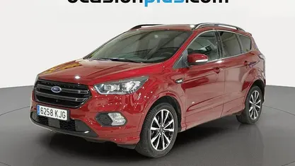 Usado Ford Kuga ST-Line 182 CV (133 kW) 2018 Rojo SUV