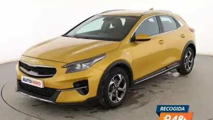 Usado Kia XCeed 120 CV (88 kW) 2022 Amarillo SUV
