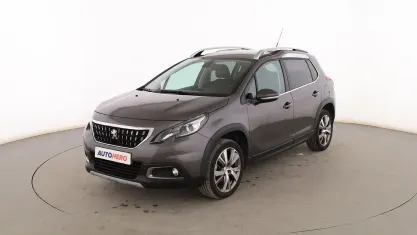 Usado Peugeot 2008 Allure 110 CV (80 kW) 2018 Gris SUV