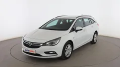 Blanco Usado 2016 Opel Astra Selective Familiar | 8999 € (Precio justo)