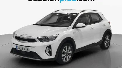 Usado Kia Stonic 100 CV (73 kW) 2024 Blanco SUV