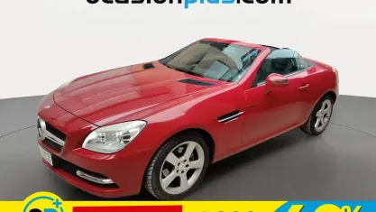 Usado Mercedes SLK200 184 CV (135 kW) 2011 Rojo Descapotable