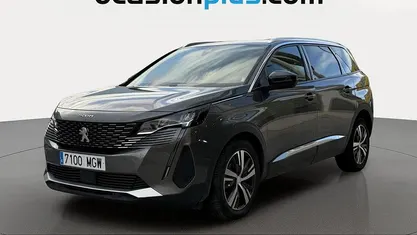 Gris Usado 2023 Peugeot 5008 Allure SUV | 18.137 € (Buen precio)