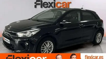 Usado Kia Rio 101 CV (74 kW) 2018 Negro Berlina