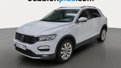 Käytetty VW T-Roc Advance 110 HP (80 kW) 2021 Harmaa Katumaasturi